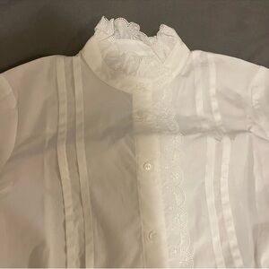 Moving out tomorrow!!! Maison Kitsuné White Ruffled Collar Blouse